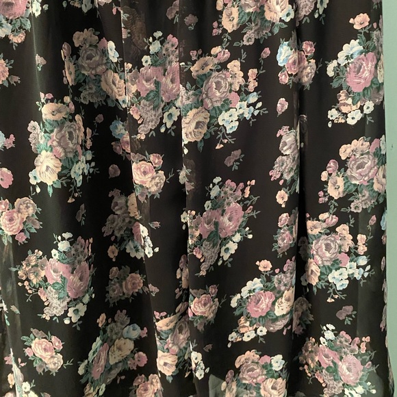 Wet Seal strapless dress with cup inclusions - Picture 3 of 4